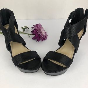 Reaction Kenneth Cole black wedges